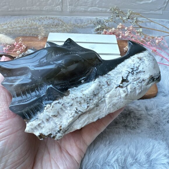 Gorgeous Volcano Agate Dragon Head/Skull Carving - Picture 2 of 7